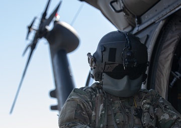 HH-60 BLACK HAWK HELICOPTER FLIGHT