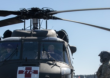 HH-60 BLACK HAWK HELICOPTER FLIGHT