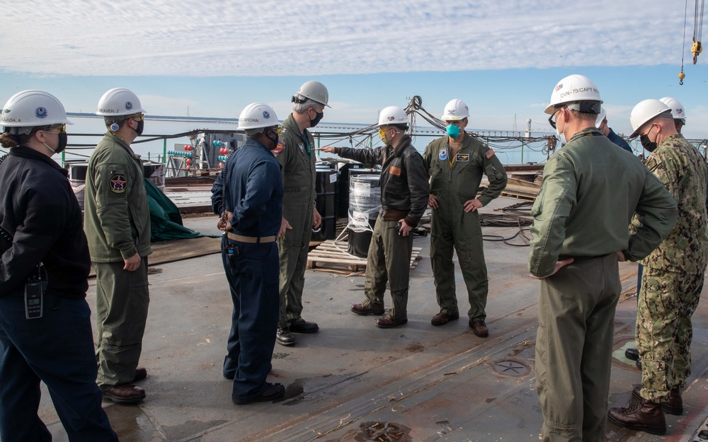 RADM John Meier visits USS George Washington (CVN 73).