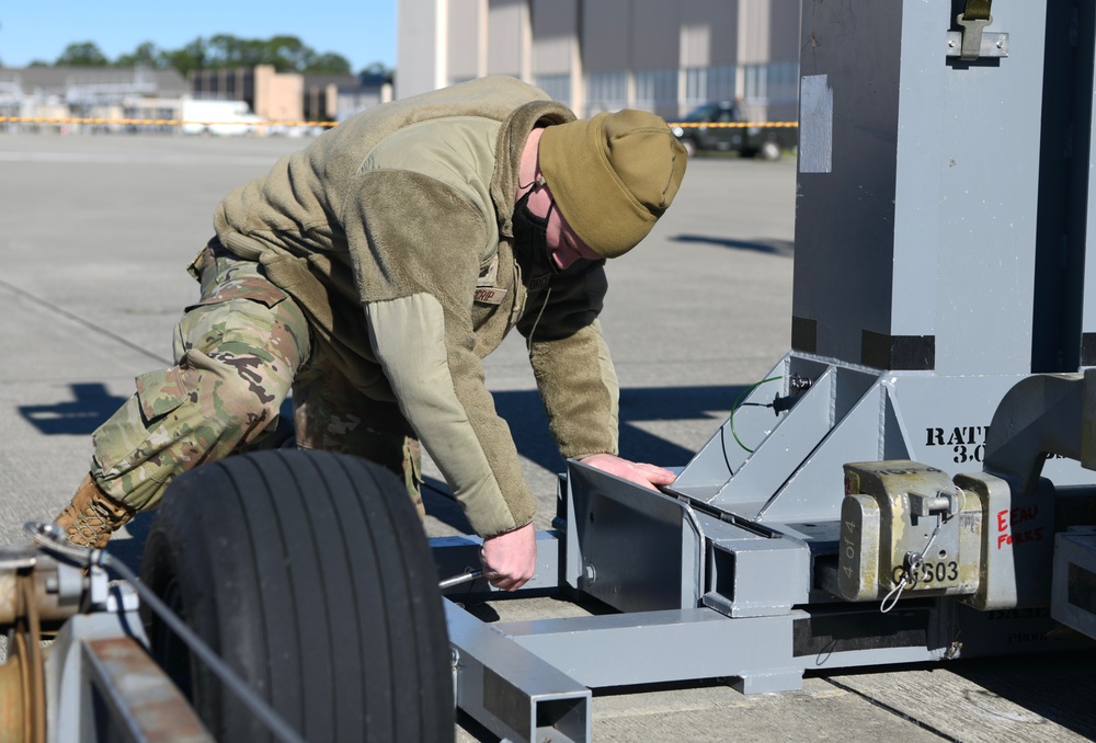 1 SOW Air Commandos compete in 4th Quarter Weapons Load Crew Competition