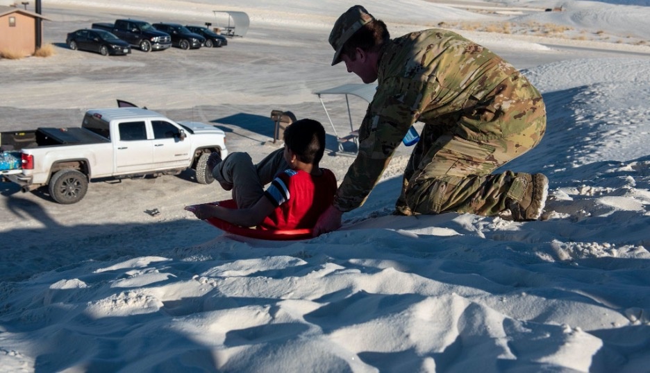 Afghan evacuees enjoy day trip to White Sands National Park