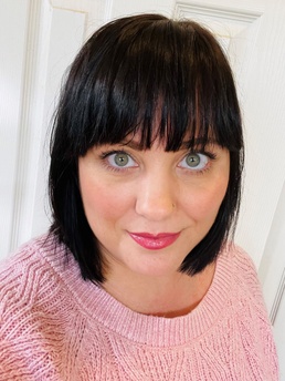 Molly Cooke Biography