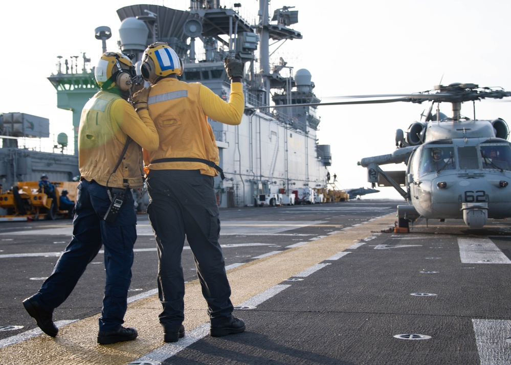 USS Essex Underway Operations USS Essex Underway Operations