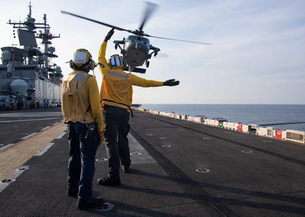USS Essex Underway Operations USS Essex Underway Operations