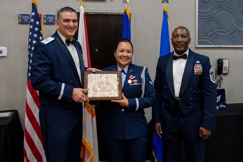 Annual banquet recognizes outstanding Airmen