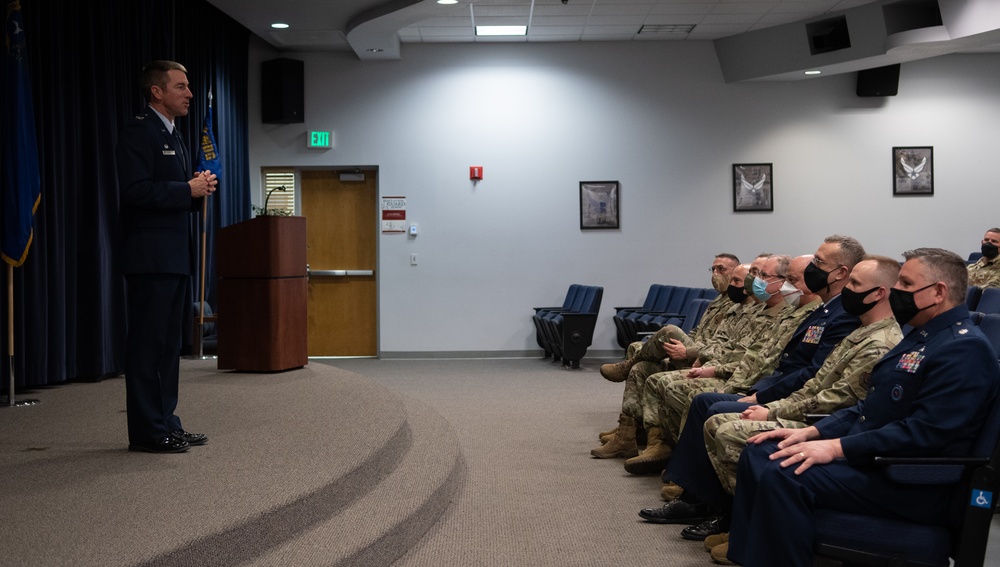 152nd Medical Group welcomes Lt. Col. Eric Stringer as newest commander