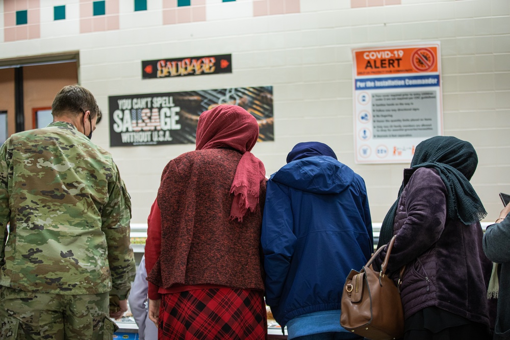 Task Force Holloman hosts commissary walk-through