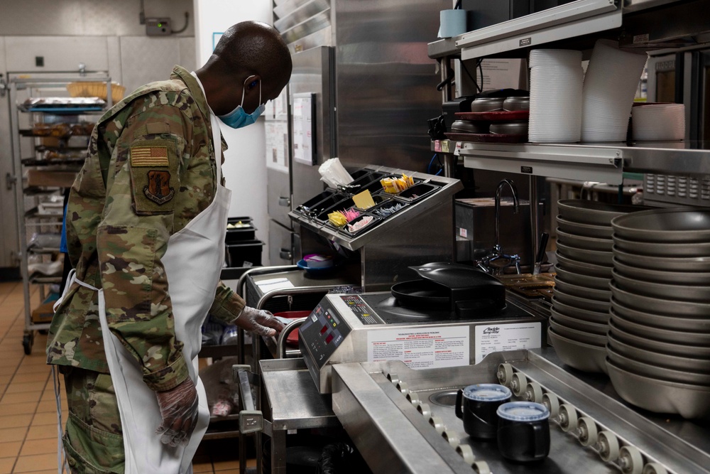 Well Plated; Pease Airmen Help in Local Hospital