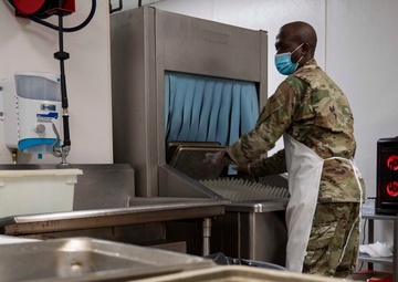 Well Plated; Pease Airmen Help in Local Hospital