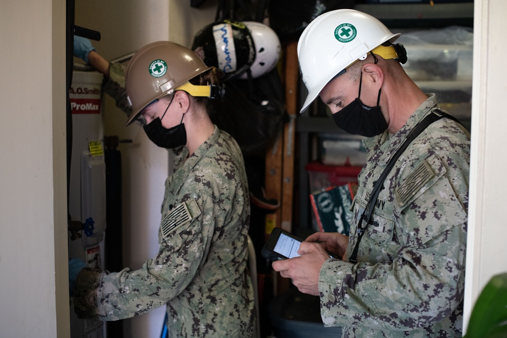 Navy Uses Tablet Technology to Conduct Home Flush