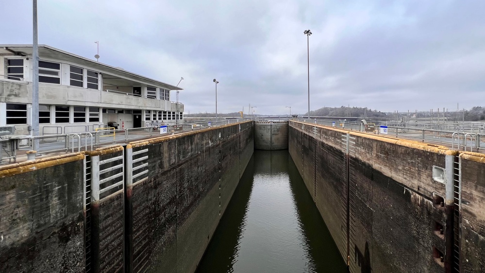 Overcast at Fort Loudoun Lock