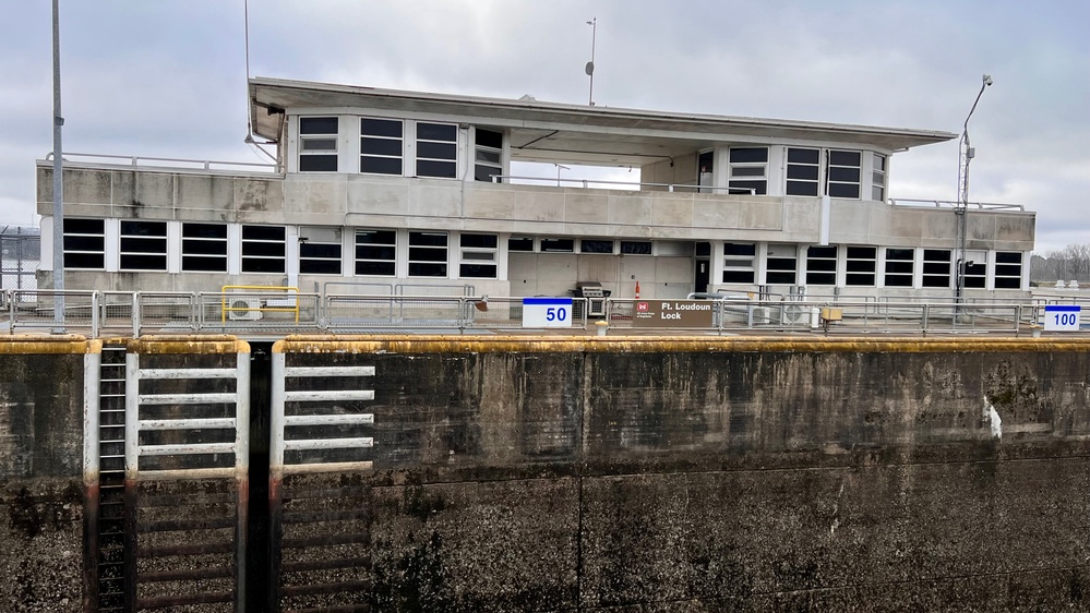 Lock Operations Center at Fort Loudoun Lock