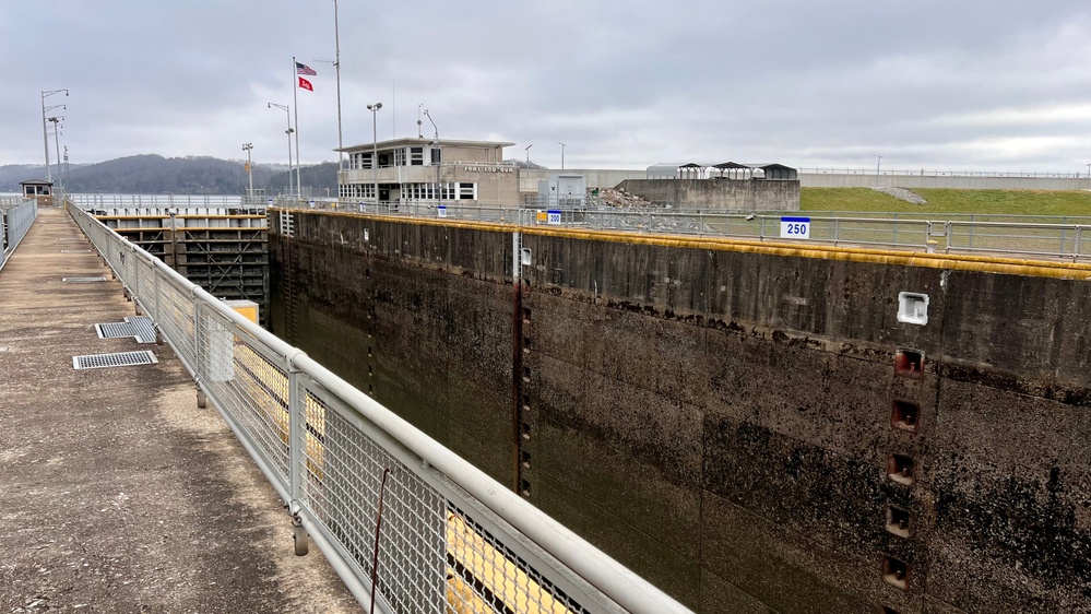 Overcast at Fort Loudoun Lock