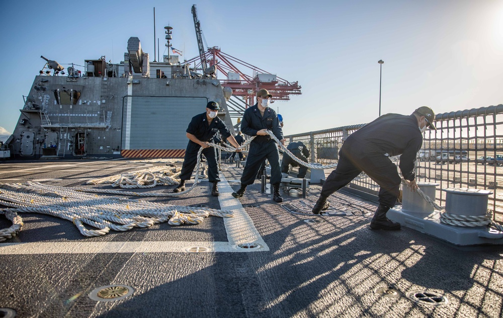 USS Milwaukee Sailors Prepare Ship for Arrival in Ponce