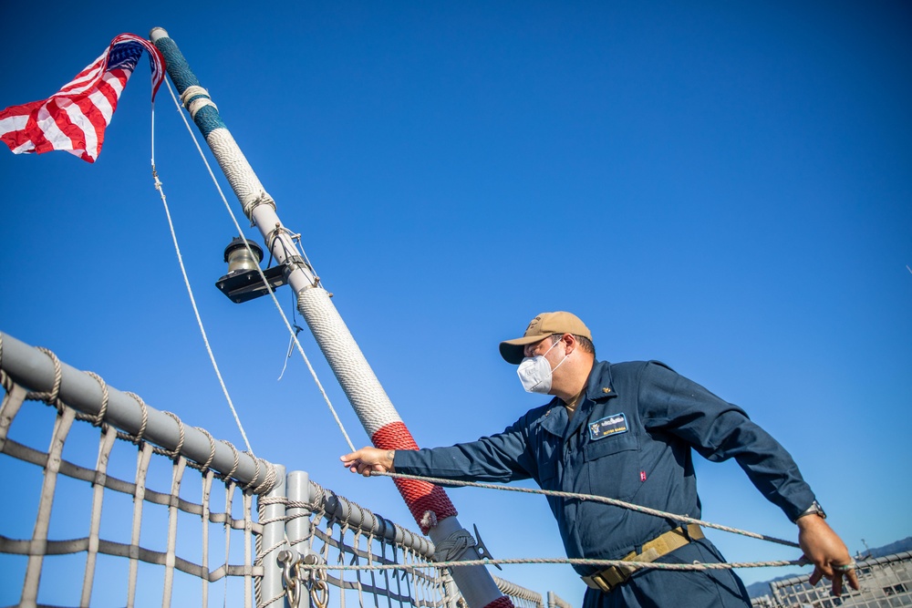 USS Milwaukee Sailor Prepares Ship for Arrival in Ponce