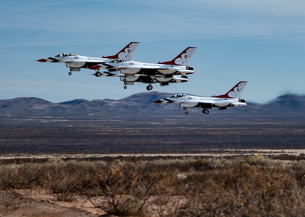 Thunderbirds fall to Silvertips on Military Appreciation Night