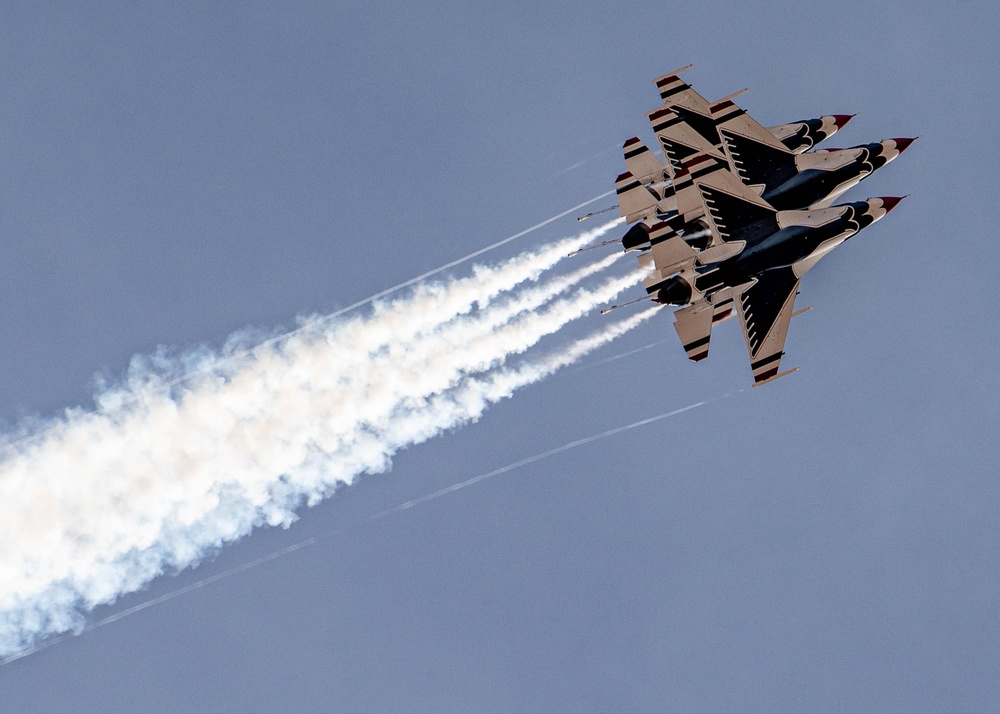 Day 1 in the Books for the Thunderbirds First Winter Training Trip