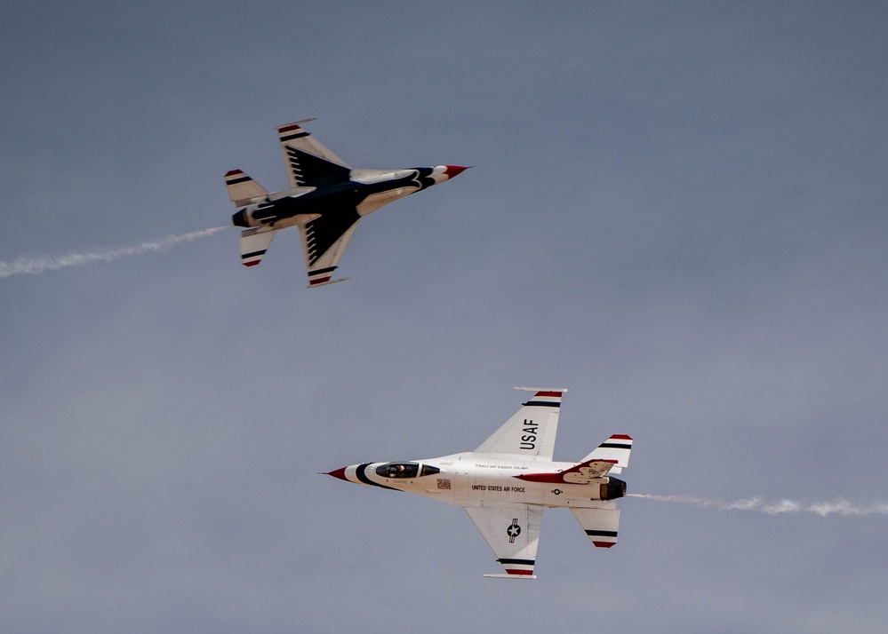 Day 1 in the Books for the Thunderbirds First Winter Training Trip