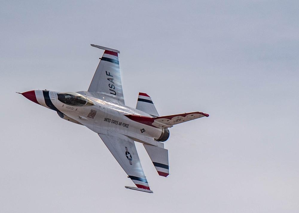 Day 1 in the Books for the Thunderbirds First Winter Training Trip