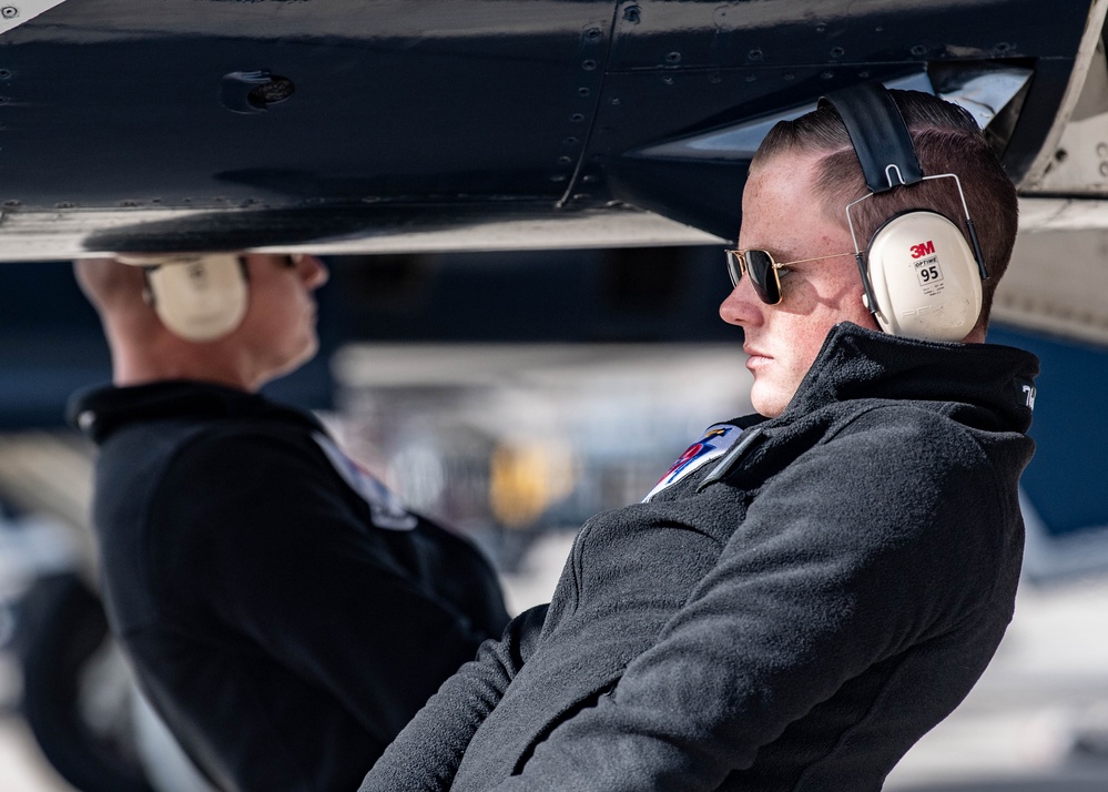 Day 1 in the Books for the Thunderbirds First Winter Training Trip