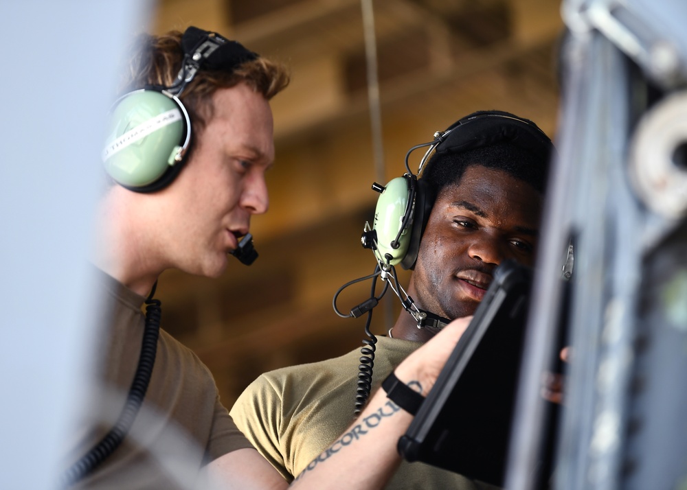 Dover’s 9th Airlift Squadron visits MacDill AFB