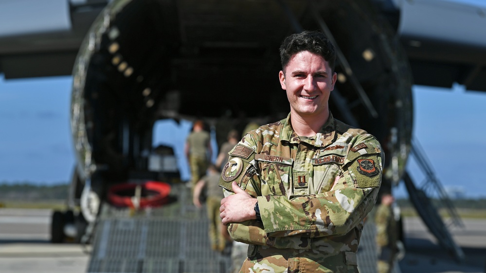 Dover’s 9th Airlift Squadron visits MacDill AFB