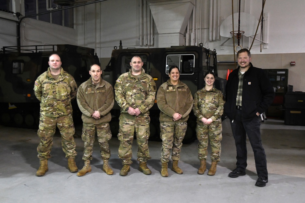 Fairbanks North Star Borough Mayor thanks Alaska Guardsmen