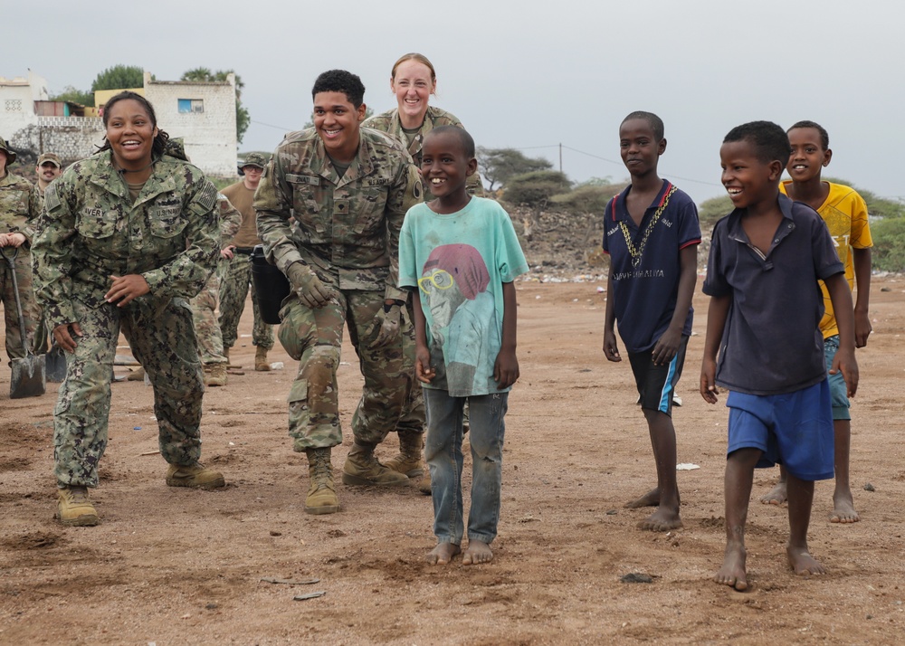 U.S., Italy, Djibouti plant &quot;peace trees&quot; in Damerjog