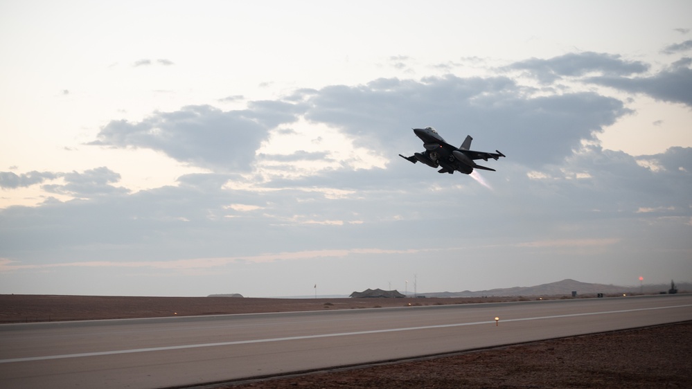 Multirole AFCENT Airmen, Marines take to skies, strengthen joint interoperability, lethality