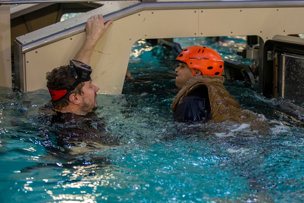 Marines with 2nd CEB conduct Underwater Egress Training