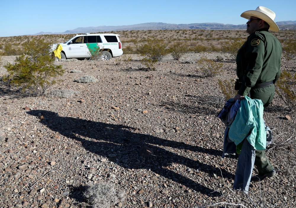 Border Patrol Agent conducts foot patrol in Big Bend National Park, Texas