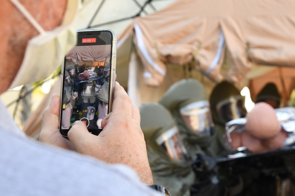Keesler medics receive decontamination training