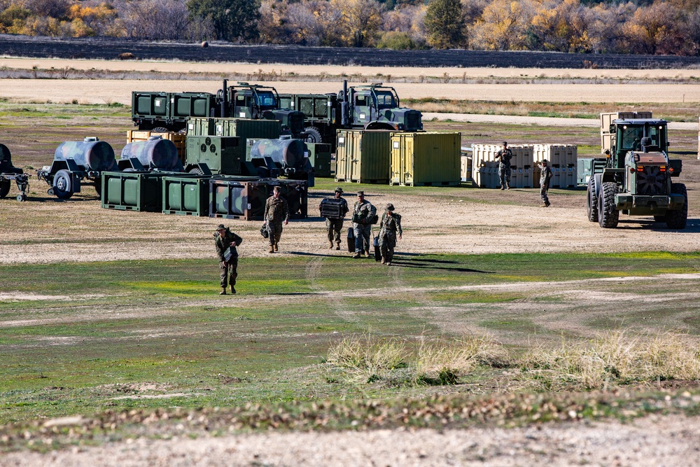 Combat Logistics Battalion 5 Set Up A COC At Fort Hunter Liggett