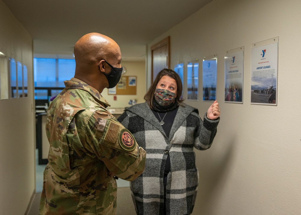 CMSgt Nathaniel Perry visits JBER