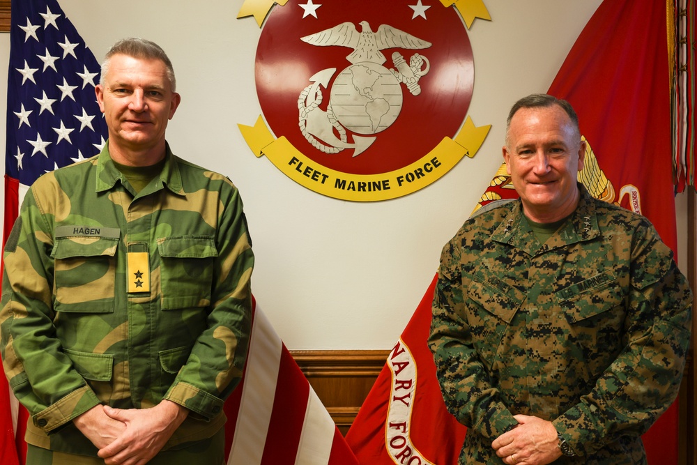 II MEF Welcomes Norwegian Defense Attaché