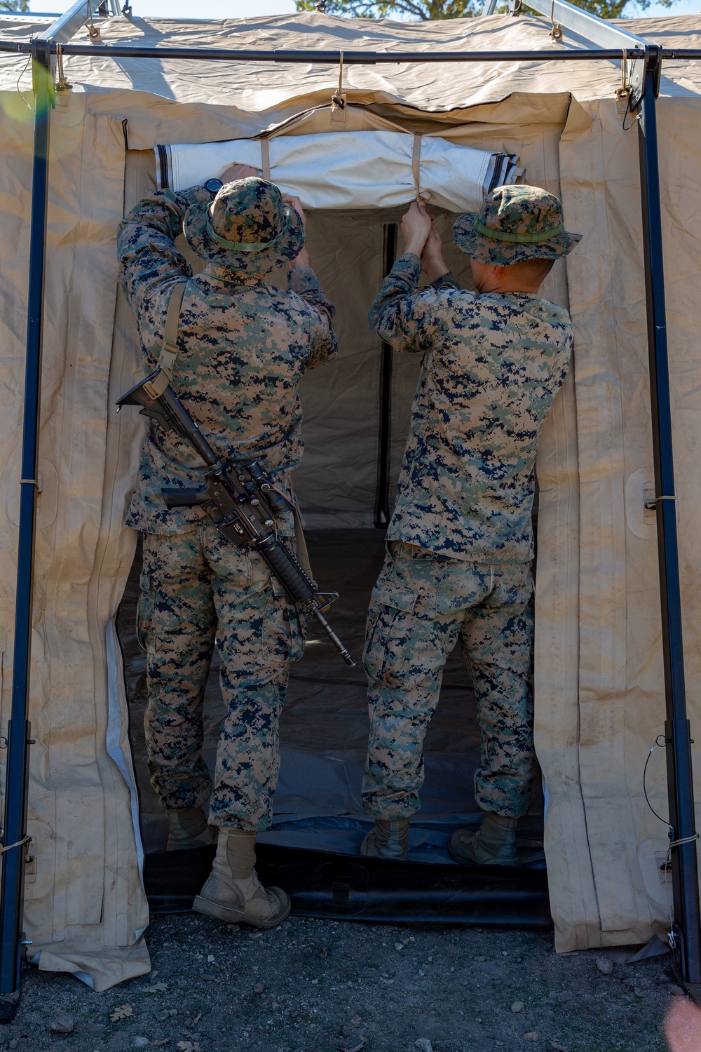 Combat Logistics Battalion 5 Set Up A COC At Fort Hunter Liggett