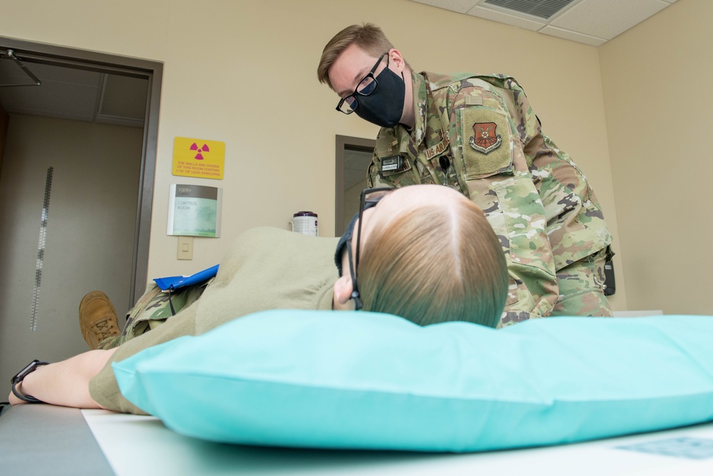 Diagnostic imaging ensures Ellsworth Airmen are ready to fight