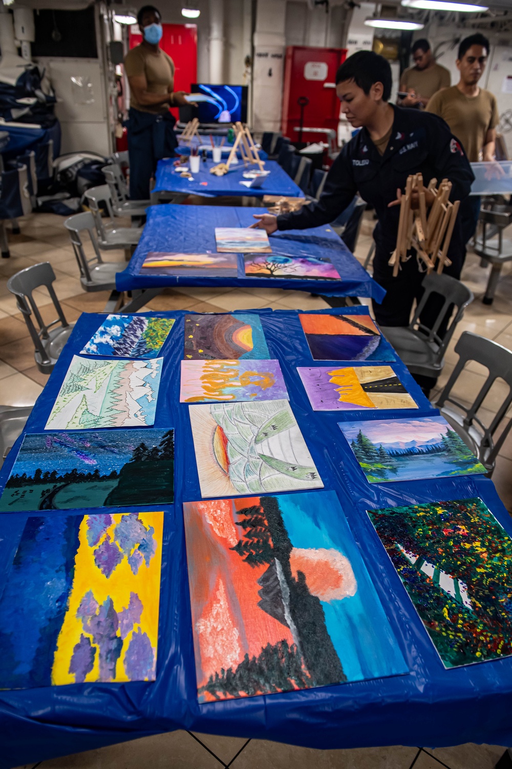 USS Carl Vinson (CVN 70) Conducts a Paint Night