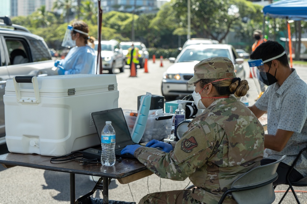Hawaii National Guard Task Force Medical provides COVID-19 test site support