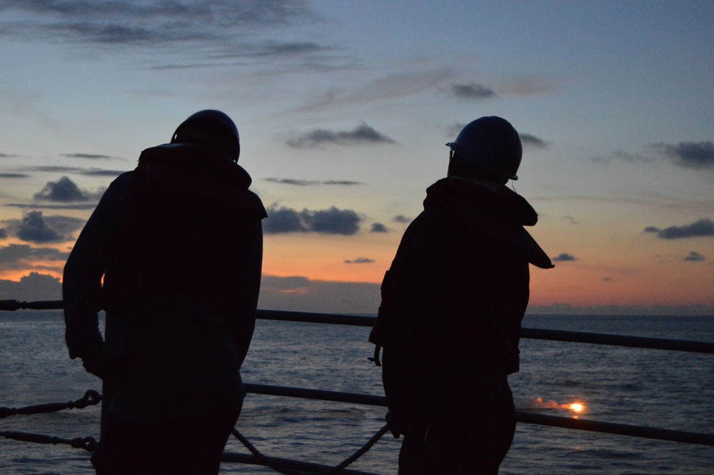 USS Lake Champlain sails the Sulu Sea