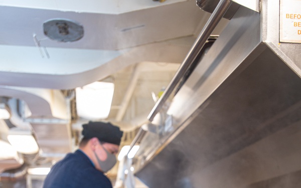 USS Ronald Reagan (CVN 76) Aft Galley