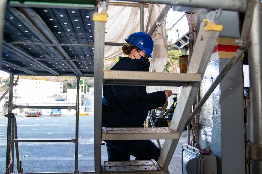 USS Ronald Reagan (CVN 76) Painting Preparation