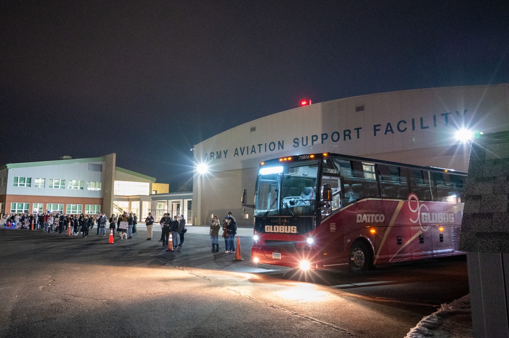 1-102nd Infantry Battalion Returns to Connecticut