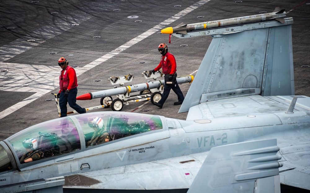 USS Carl Vinson (CVN 70) Conducts Flight Operations in South China Sea