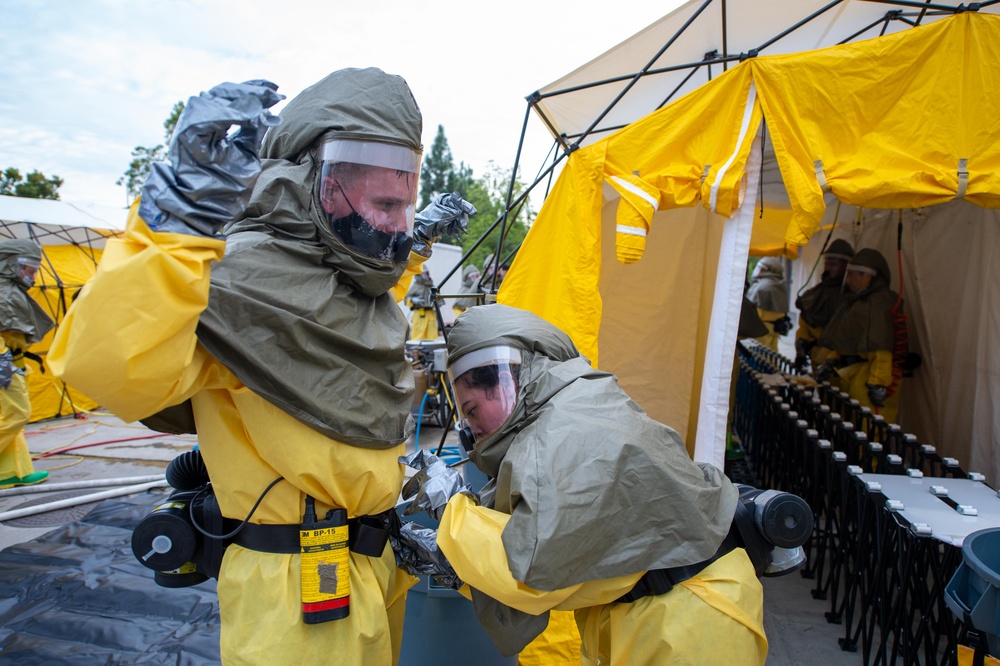 DVIDS Images NMRTC San Diego HAZMAT Training [Image 4 of 5]