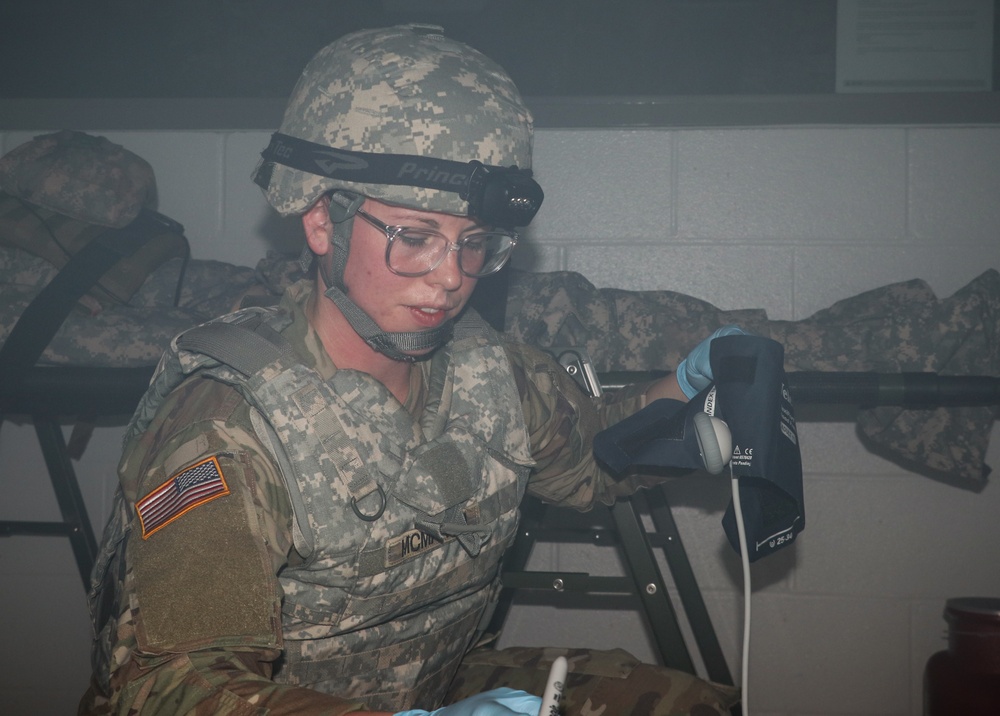Iowa Soldier conducts combat medic training at Camp Dodge