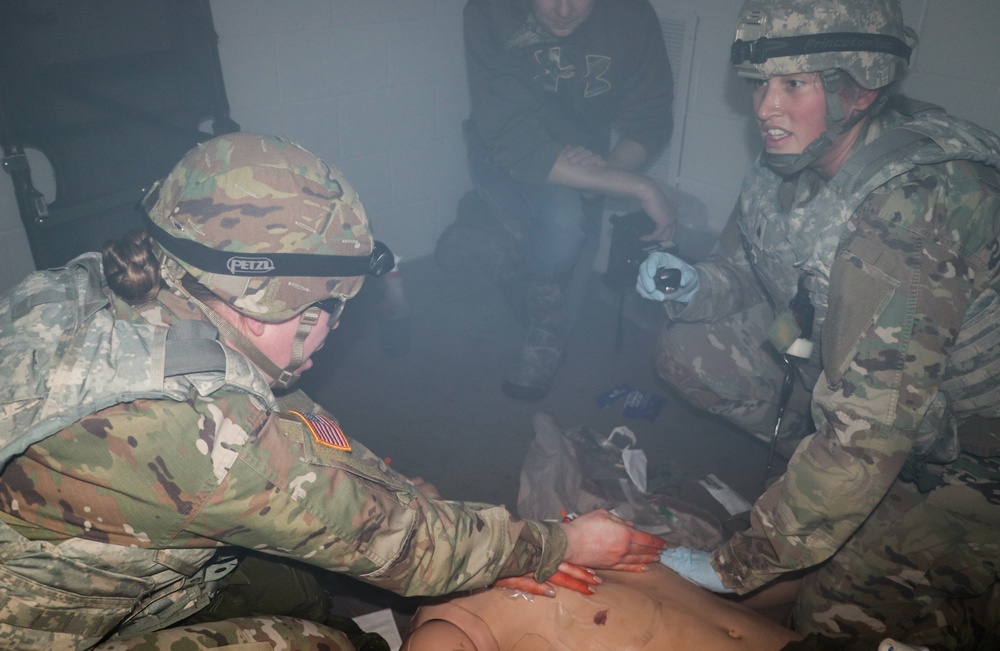 Iowa Soldiers conduct combat medic training at Camp Dodge