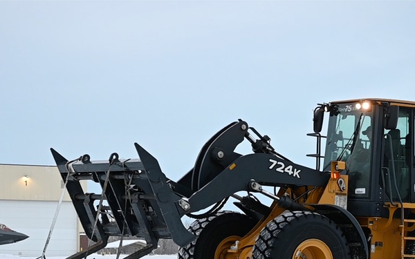 Flightline Ice Breaking Apparatus: 354th FW’s ‘groundbreaking’ snow removal innovation
