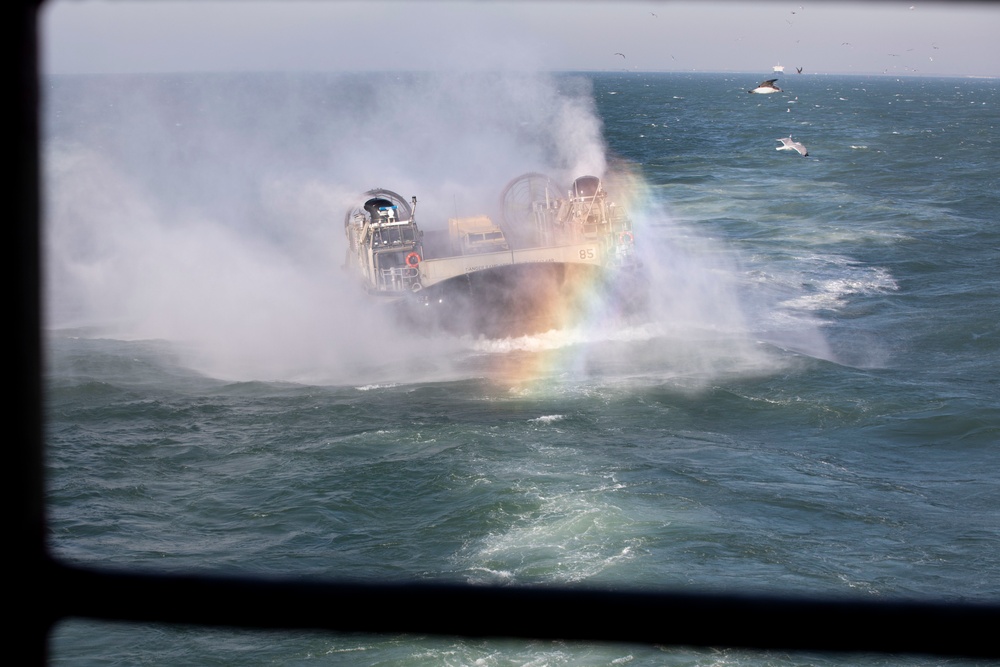 LCAC onload