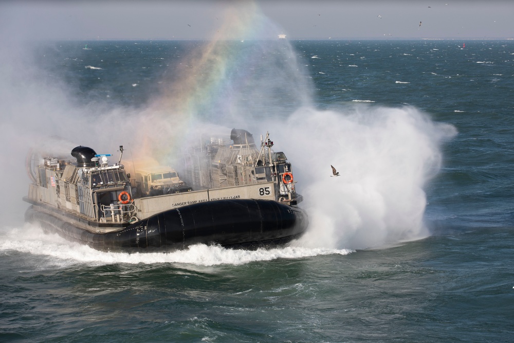 LCAC onload